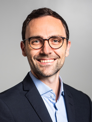 Robin Kühnast-Benedikt | wBw, ÖVIA